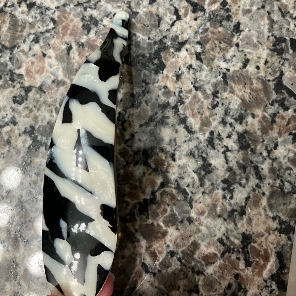 Large ficcare clip